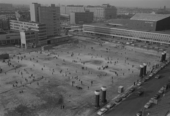 Schouwburgplein schaatsbaan schaatsen kunstijsbaan