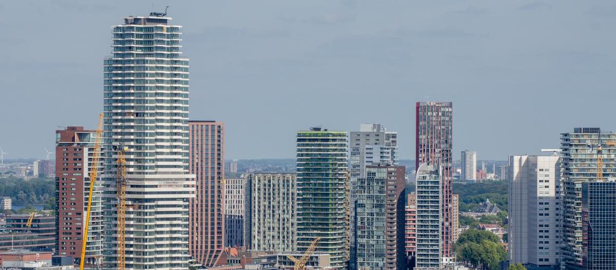 De Cooltoren in aanbouw.