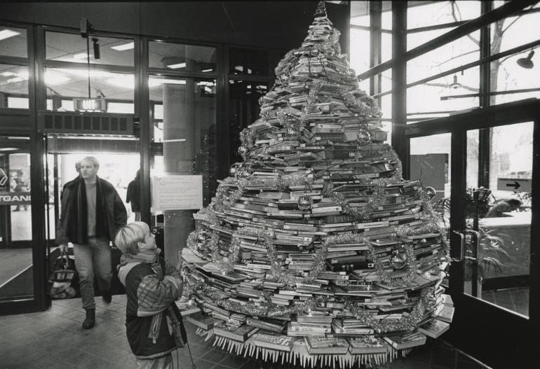 Kerstbomen alternatieve boeken bibliotheek