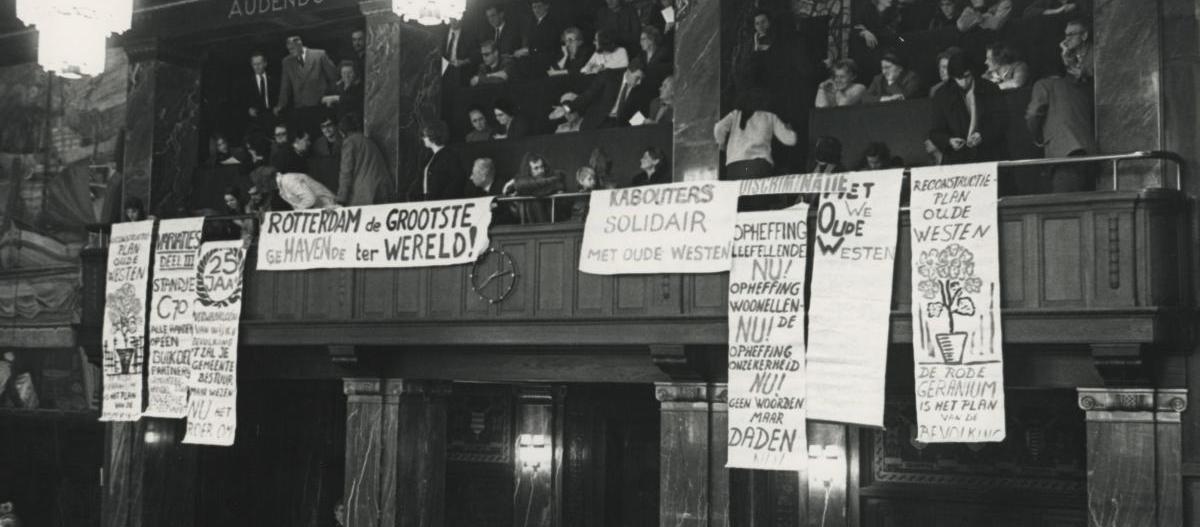 Gemeenteraad Vergadering Aktiegroep Demonstratie Protest Oude Wijken Oude Westen